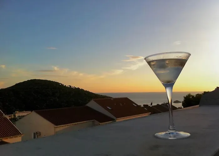 Artistic Sunset Lägenhet *